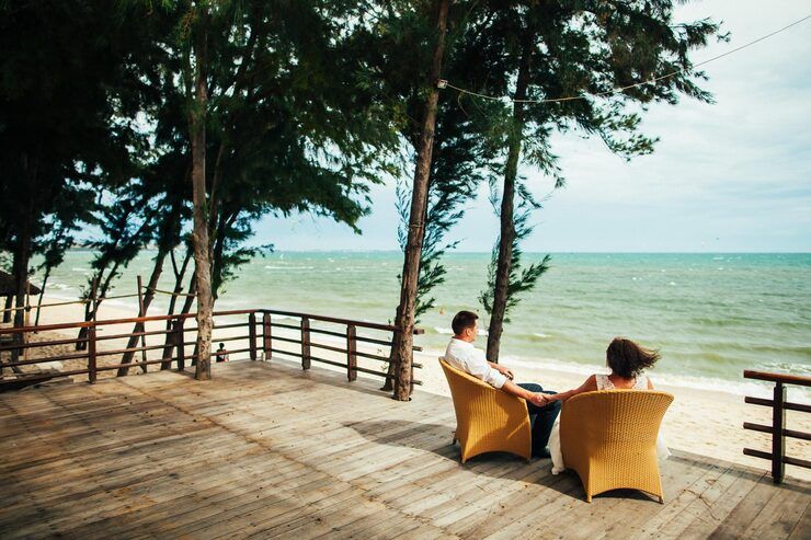 Discover Stunning Beachfront Relaxation Spots for Your Next Coastal Retreat