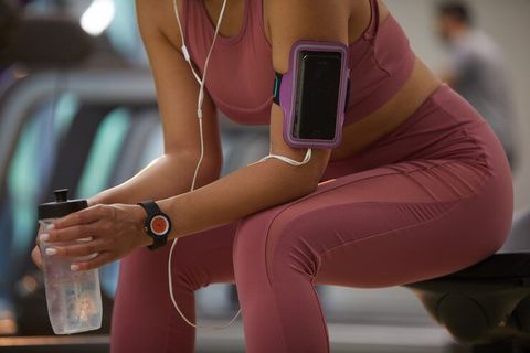 Fitness Trackers and Gadgets: A Complete Guide to Smart Fitness Technology