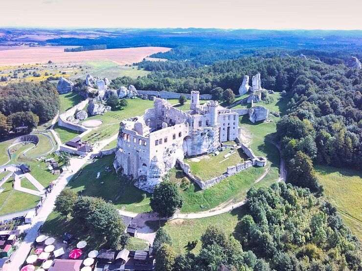 Essential Tips for Planning Memorable Eastern Europe Castle Tours