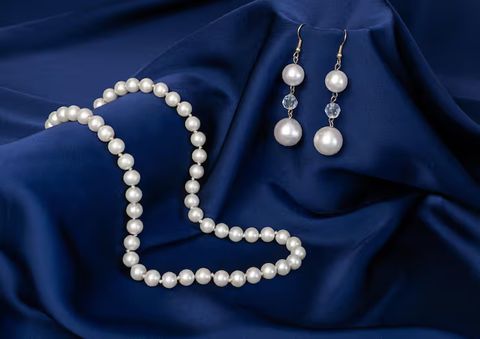 Mother’s Day Pearl Sets: Insights Into Styles, Materials, and Choosing Options