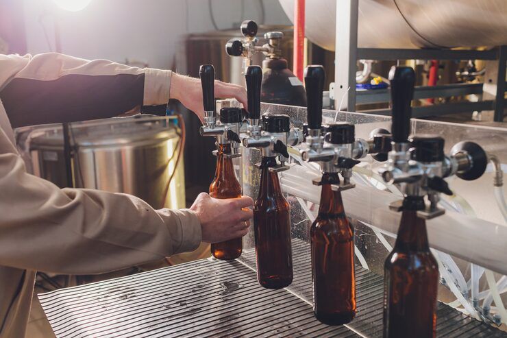 Overview of Beer Filling Machines: Types, Components, Uses, and Process Basics